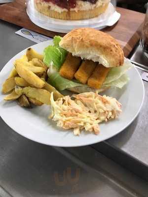 Beth @ Cafe Atlantis