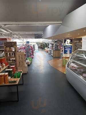 Dobbies Garden Centre Pennine - Photo 8