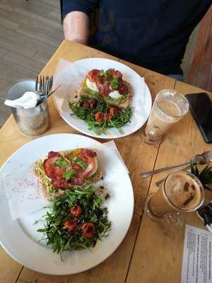 Brand Sixteen Eateries