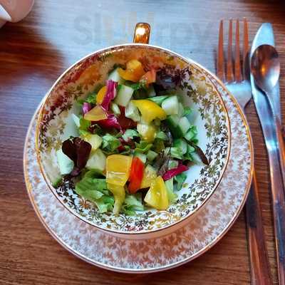 Quinn's Food And Bar