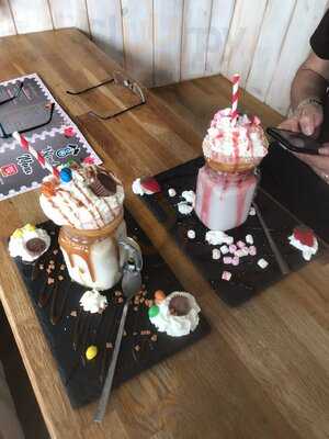 Blend Coffee & Shake House