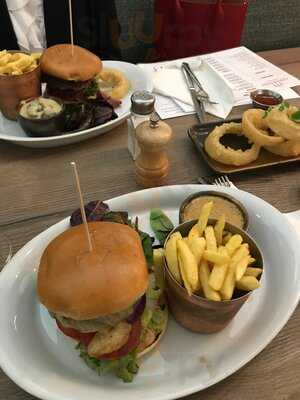 Coppertrees Bar & Grill