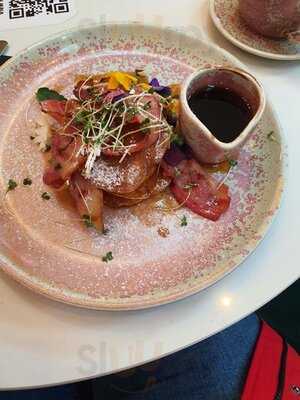 The Treehouse Bar & Restaurant