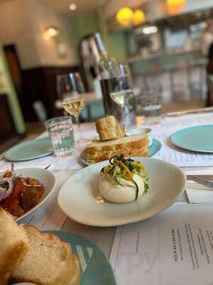 Lina Stores King's Cross Restaurant & Deli