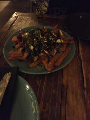 Nomad Bar & Restaurant