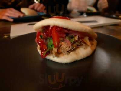 Nomad Bar & Restaurant