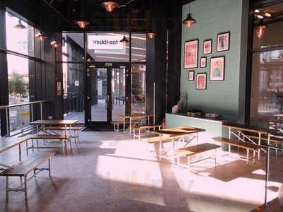 Middleat