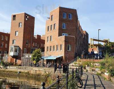 Di Meo's Riverside Ouseburn