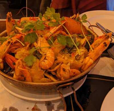 Tinel Seafood & Grill Restaurant