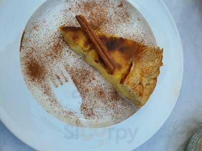 Tinel Seafood & Grill Restaurant