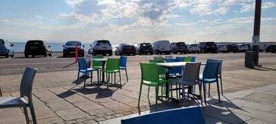 Barking Mad Coffee & Cakes