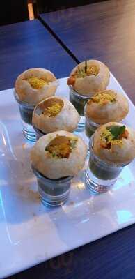 Pooja's Street Side Indian Vegetarian