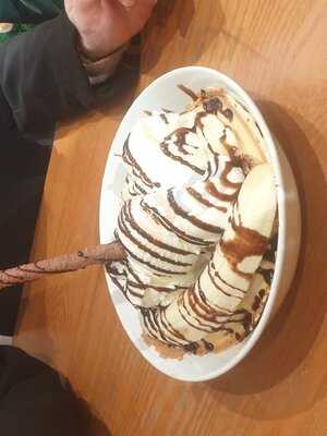 Mr Bojangles Coffee House (mr B)