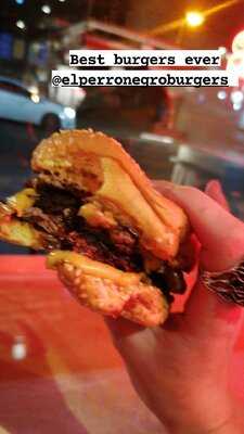 El Perro Negro Woodlands