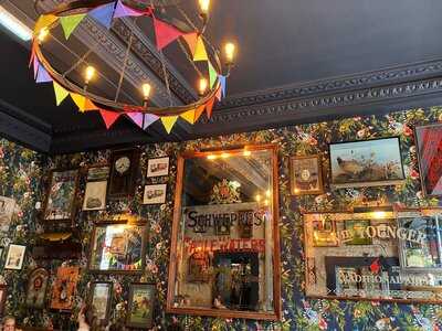 Mcgonagall's Gin & Whisky Emporium