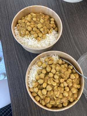 Essentials Food To Go