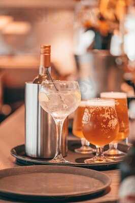 The Lounge Bar And Restaurant