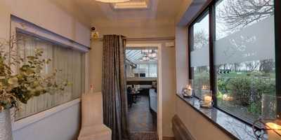 The Lounge Bar And Restaurant