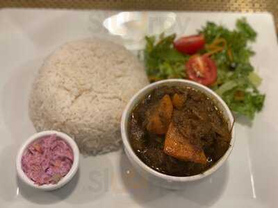 Reece's Bar And Restaurant