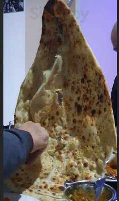 Aroma Restaurant & Grill