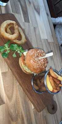 North Street Bar & Grill