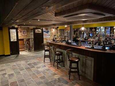 Jack Russell's Irish Bar