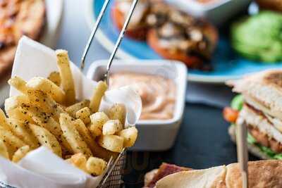 Sweetsmile Bakery & Patisserie (brunch & Coffee)