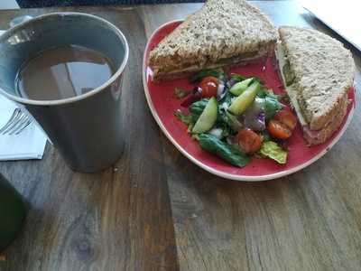 Dq Terrace Bar & Cafe