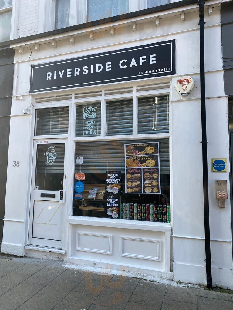 Riverside Cafe