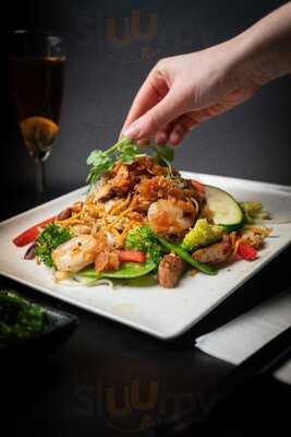 Kamakura Sushi And Ramen East