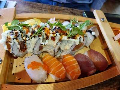 Kamakura Sushi And Ramen East