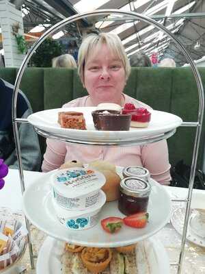 Elm Court Garden Centre