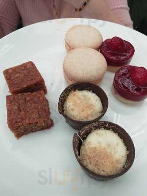 Elm Court Garden Centre