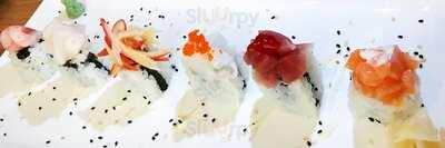 Takumi Sushi & Noodle Bar