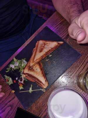 Tailors Bar And Lounge