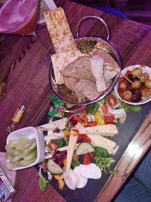 Tailors Bar And Lounge