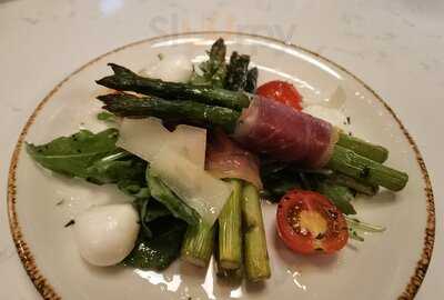 Nine B Restaurant And Bar