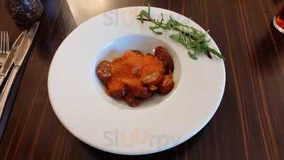 No2 Augustan Hotel & Restaurant