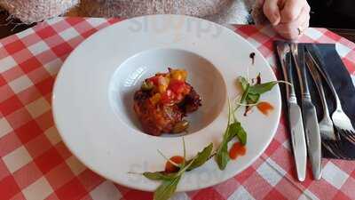 No2 Augustan Hotel & Restaurant