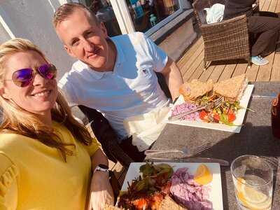 Sid’s Restaurant & Bar With Rooms