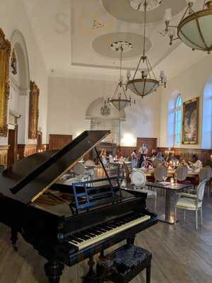 Custom House - Cellar Bar & Restaurant