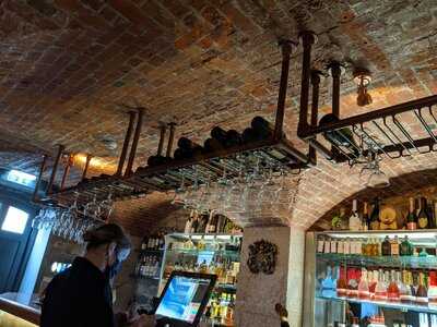 Custom House - Cellar Bar & Restaurant