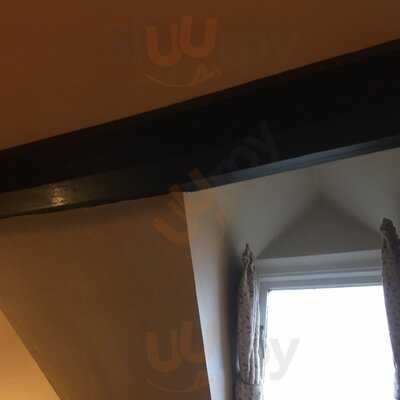 Corinium Hotel & Restaurant