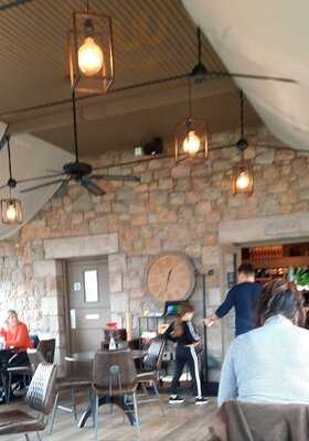 Aha Cafe Lounge & Restaurant