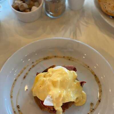 Alexander's Deli & Catering