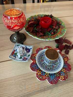 Arman's Wine & Coffee House