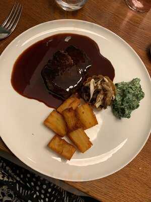 Thomas By Tom Simmons