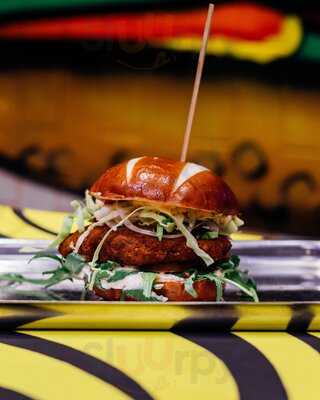 Aj’s Bar & Kitchen