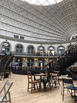 Humpit The Hummus & Pita Bar