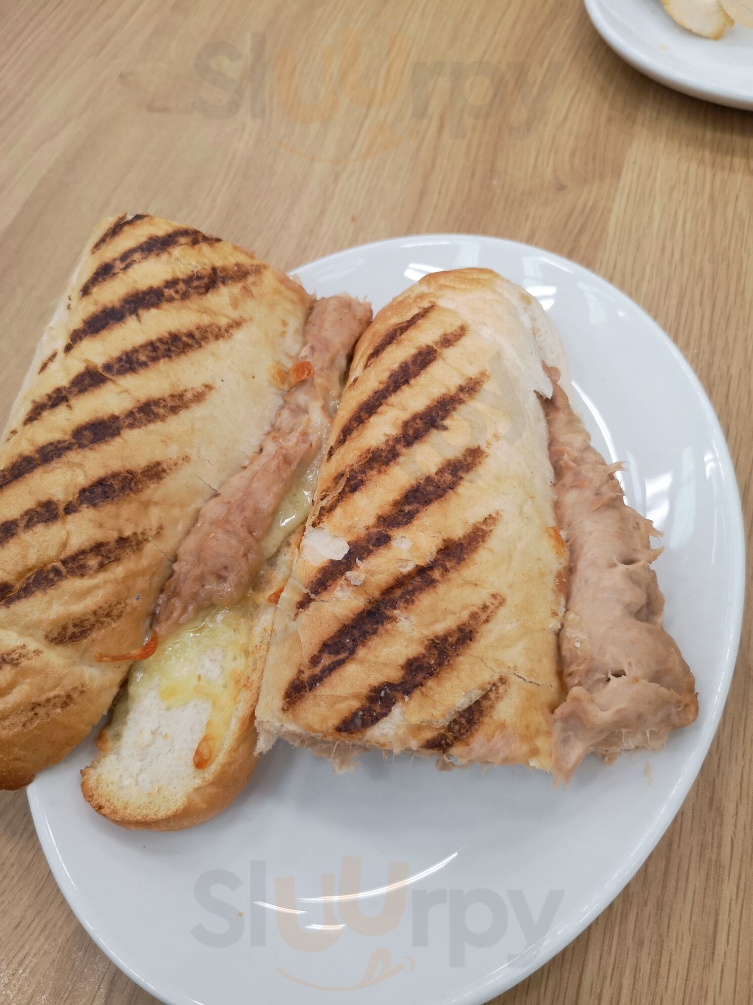 Dee Dee's Family Cafe